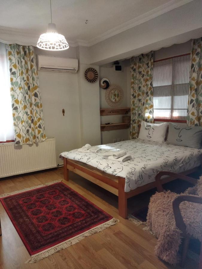 Nelly Guesthouse Стамбул Экстерьер фото