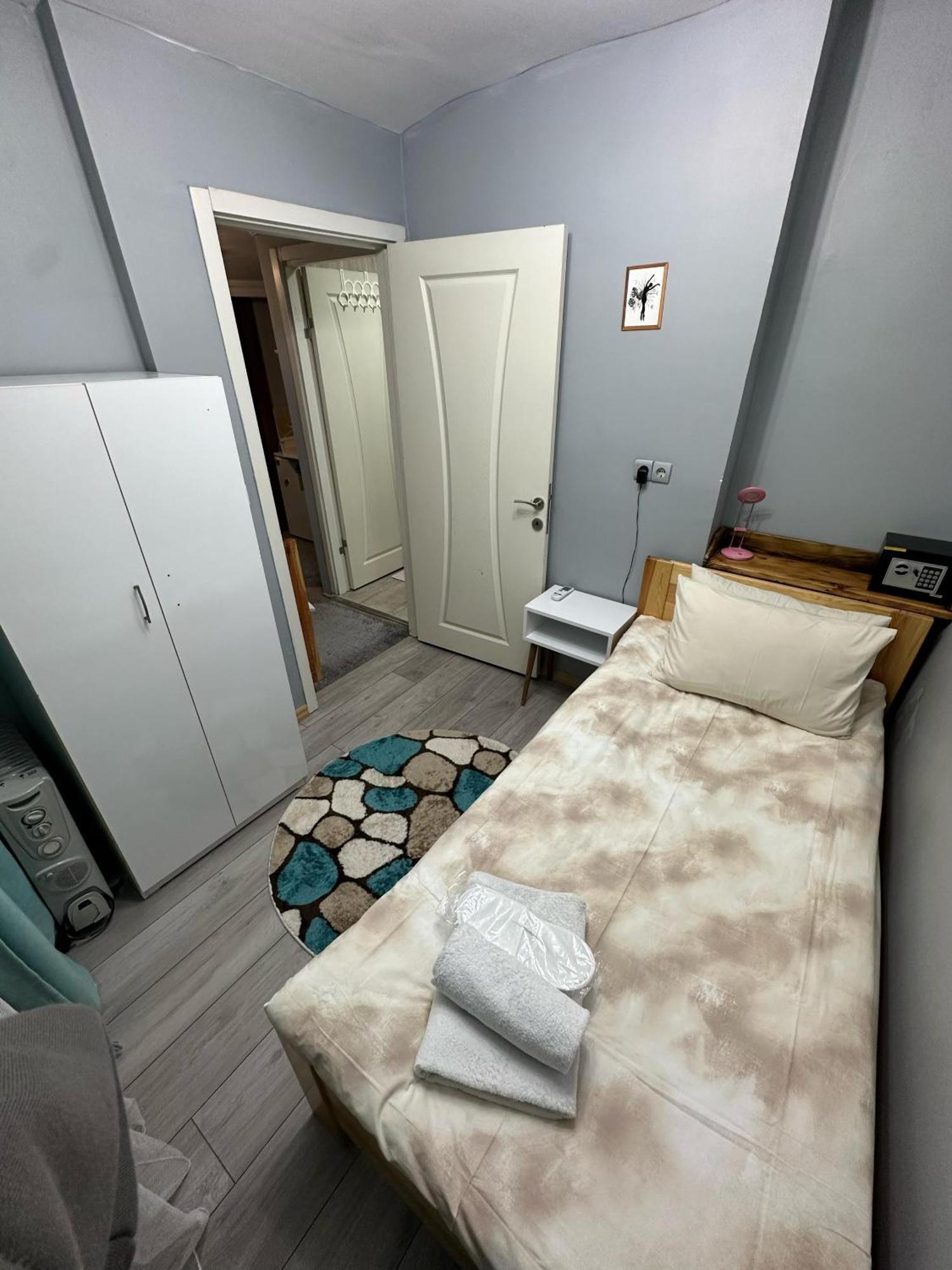 Nelly Guesthouse Стамбул Экстерьер фото