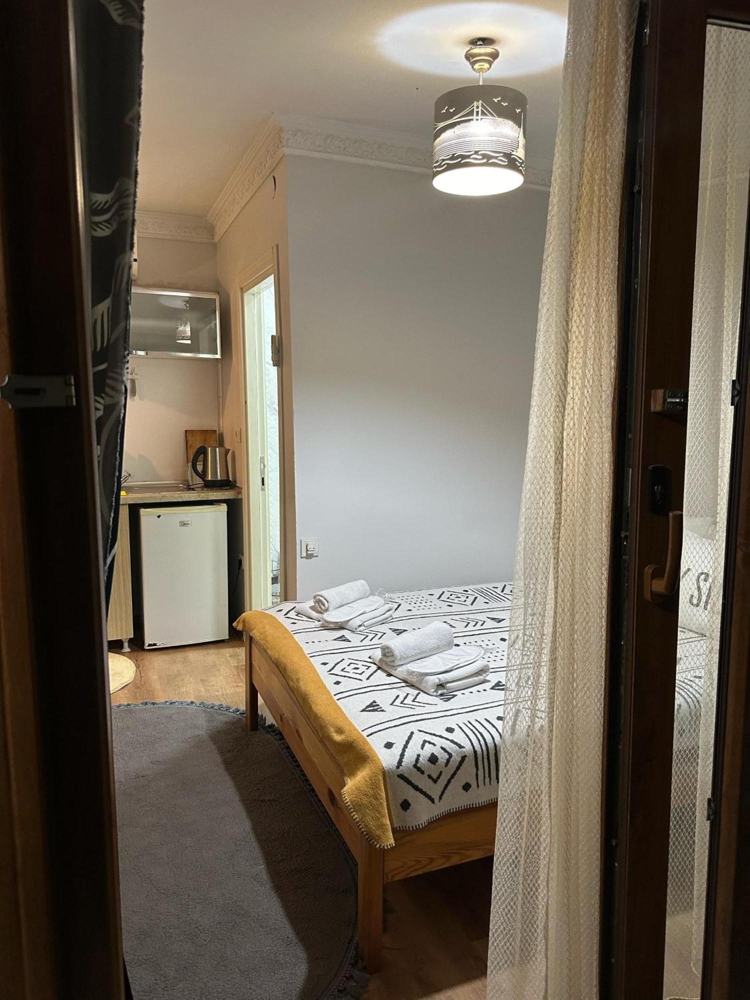 Nelly Guesthouse Стамбул Экстерьер фото