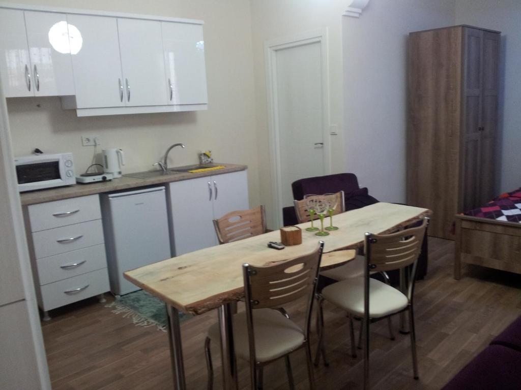 Nelly Guesthouse Стамбул Экстерьер фото